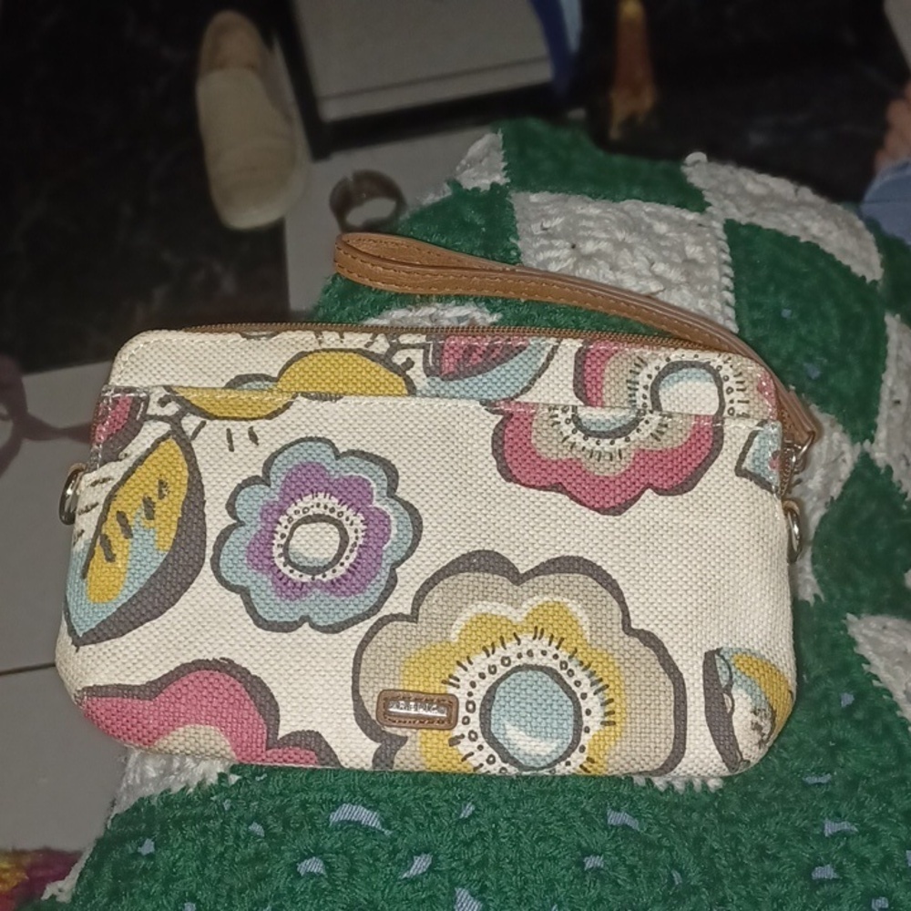 Relic Floral Canvas Faux Leather Wristlet Zip Close, 8"×5"